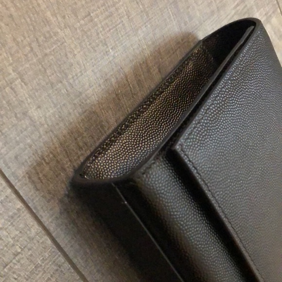 YSL clutch 🖤 - Picture 9 of 10